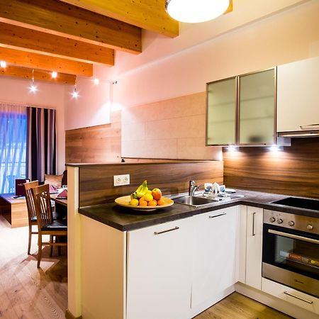 Apartments Dolomit-Royal ジリアン エクステリア 写真