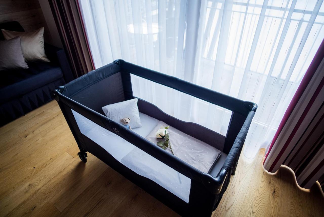 Apartments Dolomit-Royal ジリアン エクステリア 写真