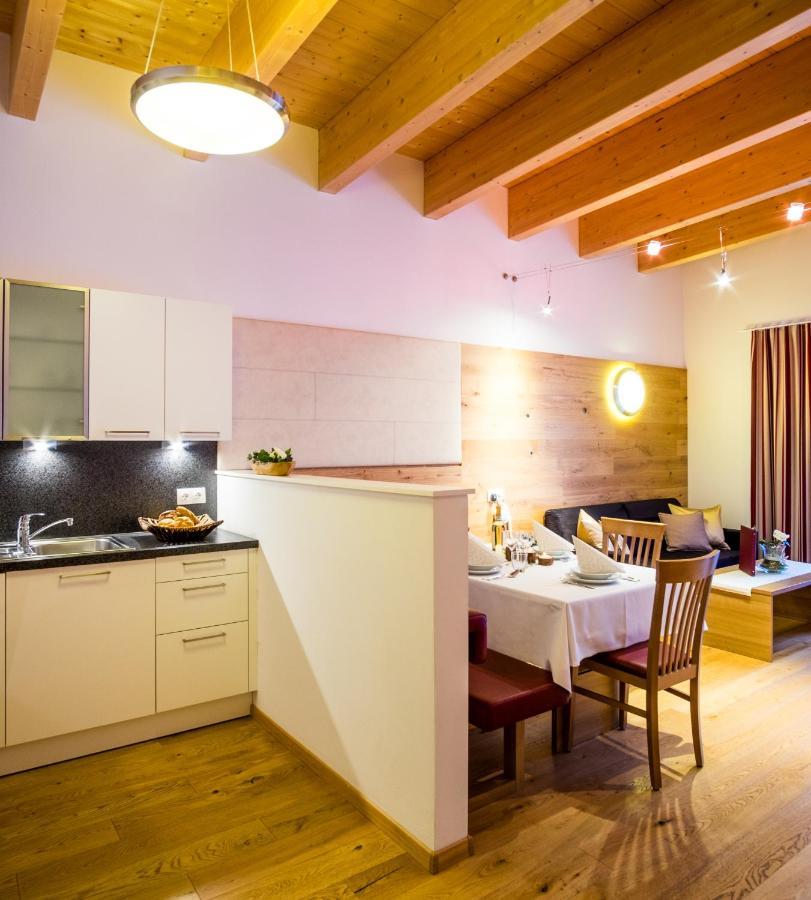 Apartments Dolomit-Royal ジリアン エクステリア 写真