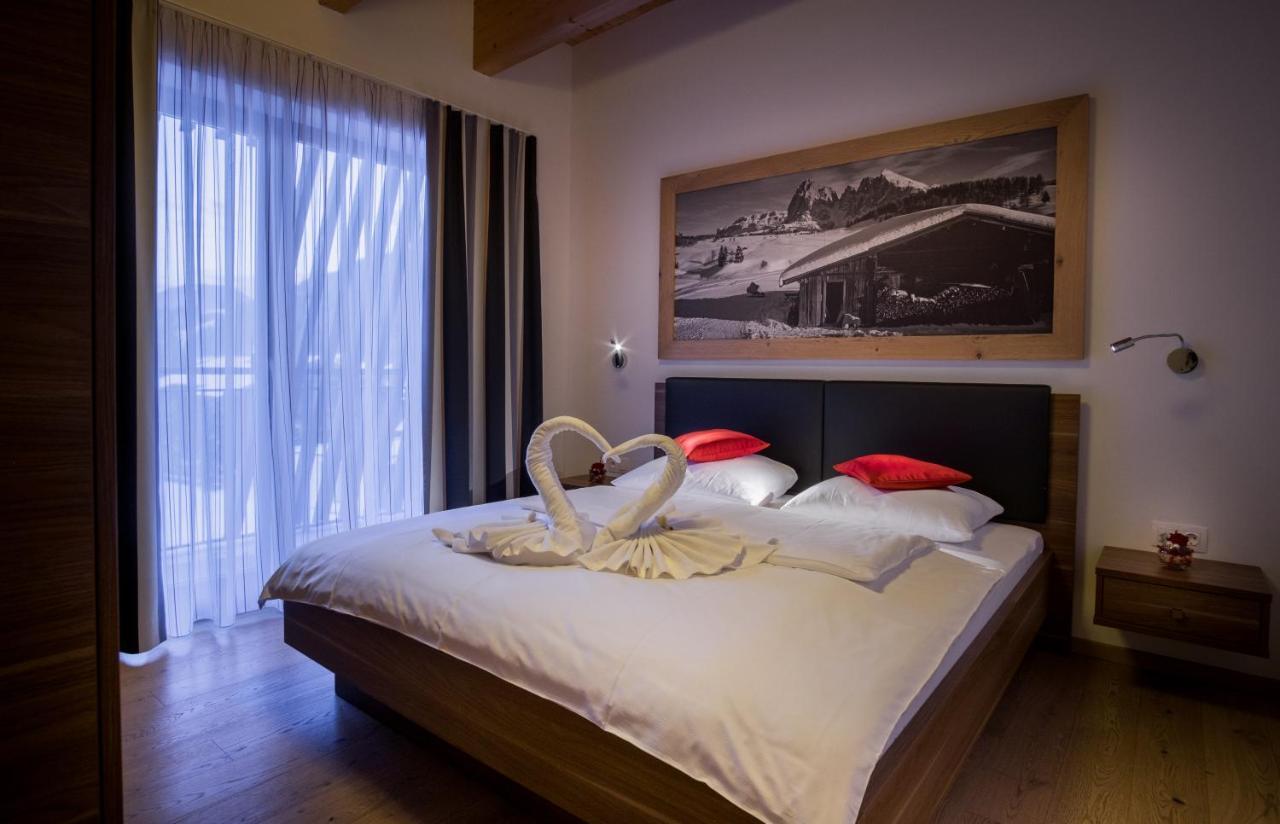 Apartments Dolomit-Royal ジリアン エクステリア 写真