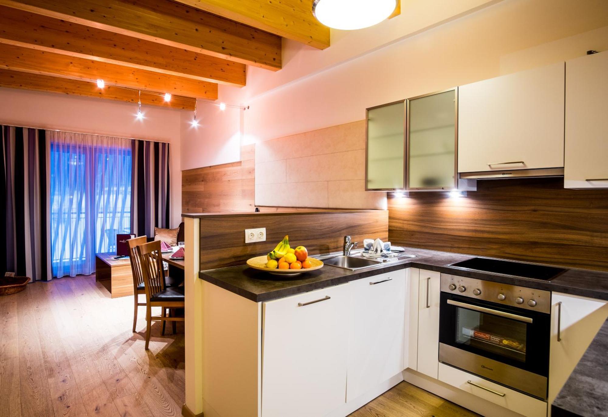 Apartments Dolomit-Royal ジリアン エクステリア 写真