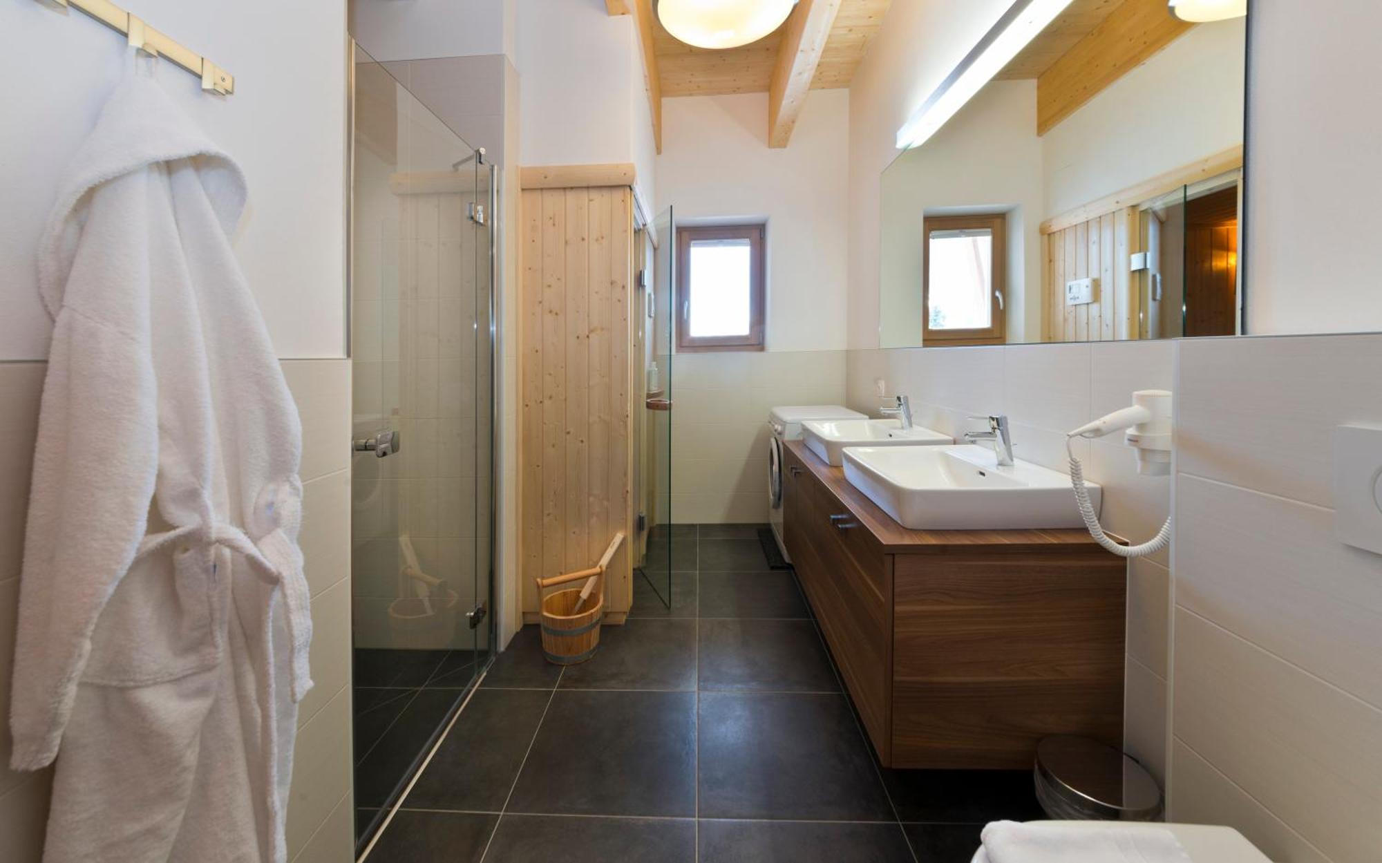 Apartments Dolomit-Royal ジリアン エクステリア 写真
