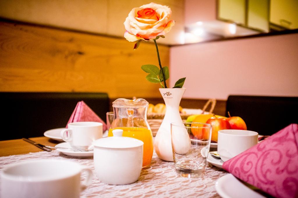 Apartments Dolomit-Royal ジリアン エクステリア 写真